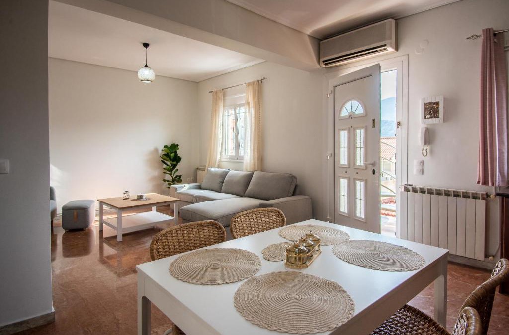 Kefalonia Apartment | Argostoli Heart:A Perfect Escape