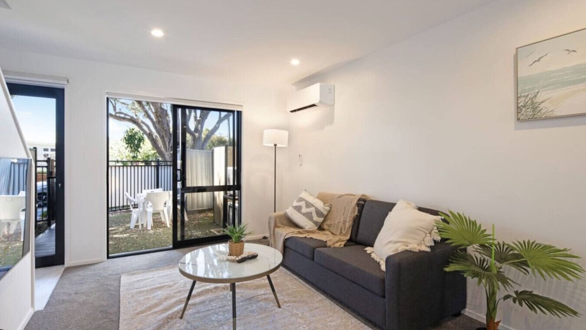 Lower Hutt House | Ariki Serenade House: 2BR Peaceful Stay