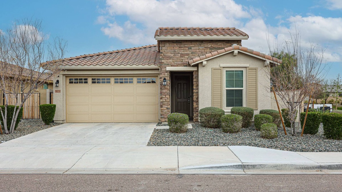Maricopa County House | Arizona Desert Escape with Hot/Cold Tub