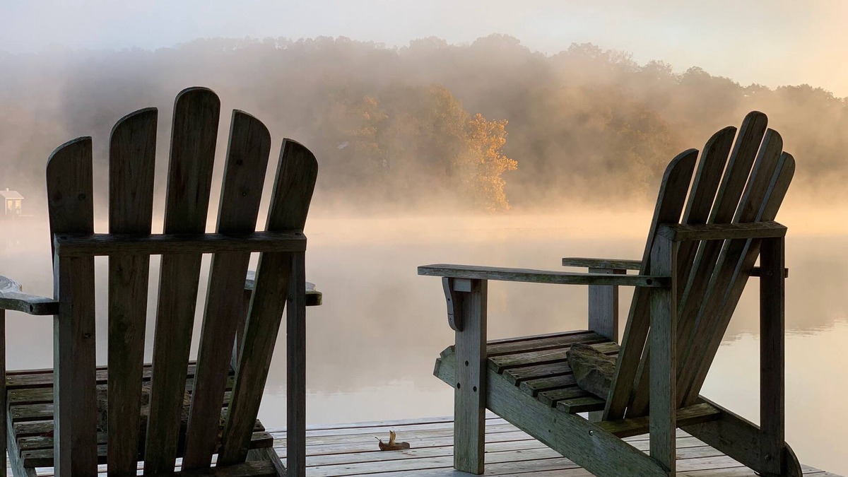 Bella Vista House | Arkansas Lakeside Stay-cation! Relax,Bike,Golf,Kayak,Swim or Chat by the Fire!