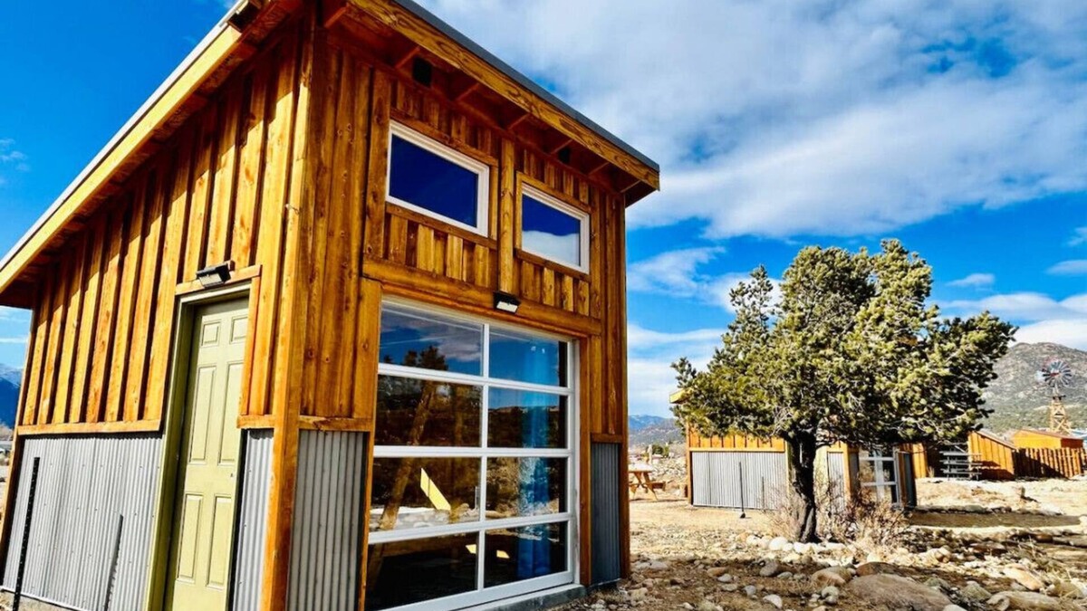 Buena Vista Cabin | Arkansas River Cabin + Breakfast (B)