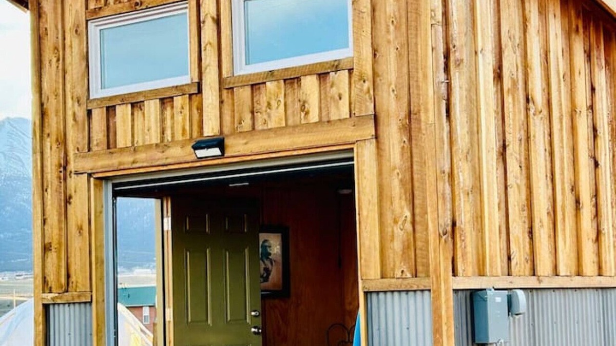 Buena Vista Cabin | Arkansas River Cabin + Breakfast (A)