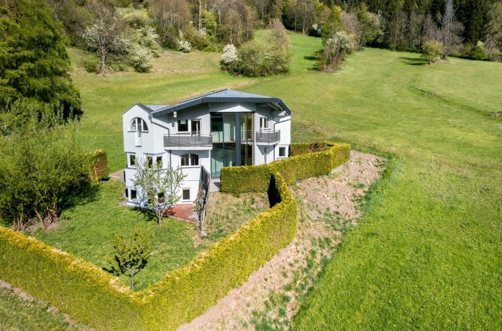 Oetz Apartment | Armelen Villa