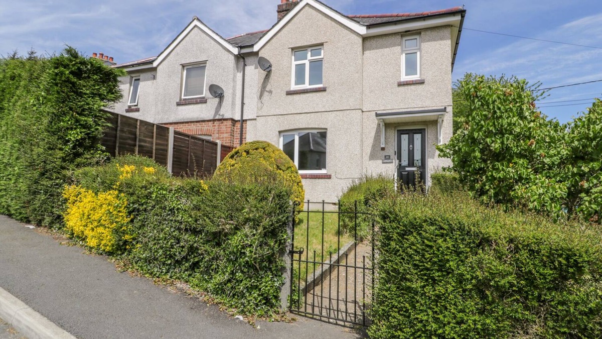 Dolgellau House | ARNANT, family friendly, character holiday cottage in Dolgellau