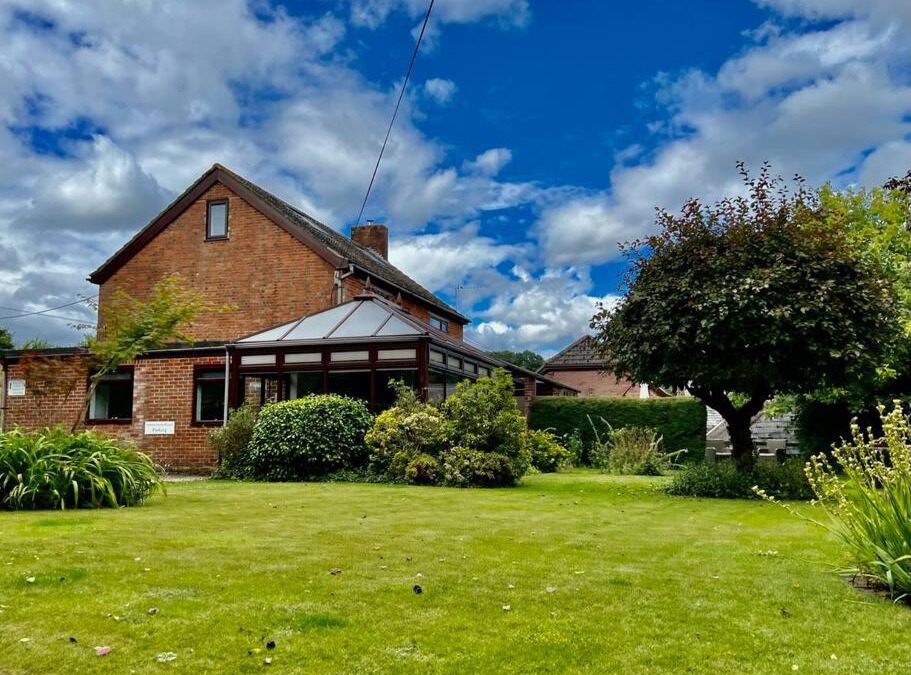 New Forest District House | Arniss Farmhouse