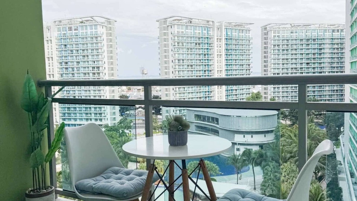 Paranaque Apartment | Arns Honesty Rm