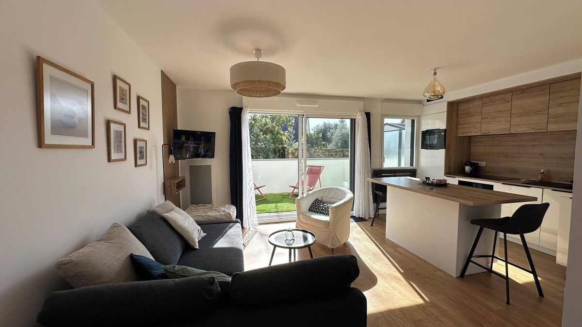 Arradon Apartment | Arradon Golfe du Morbihan apartment 2 Rooms Terrace.