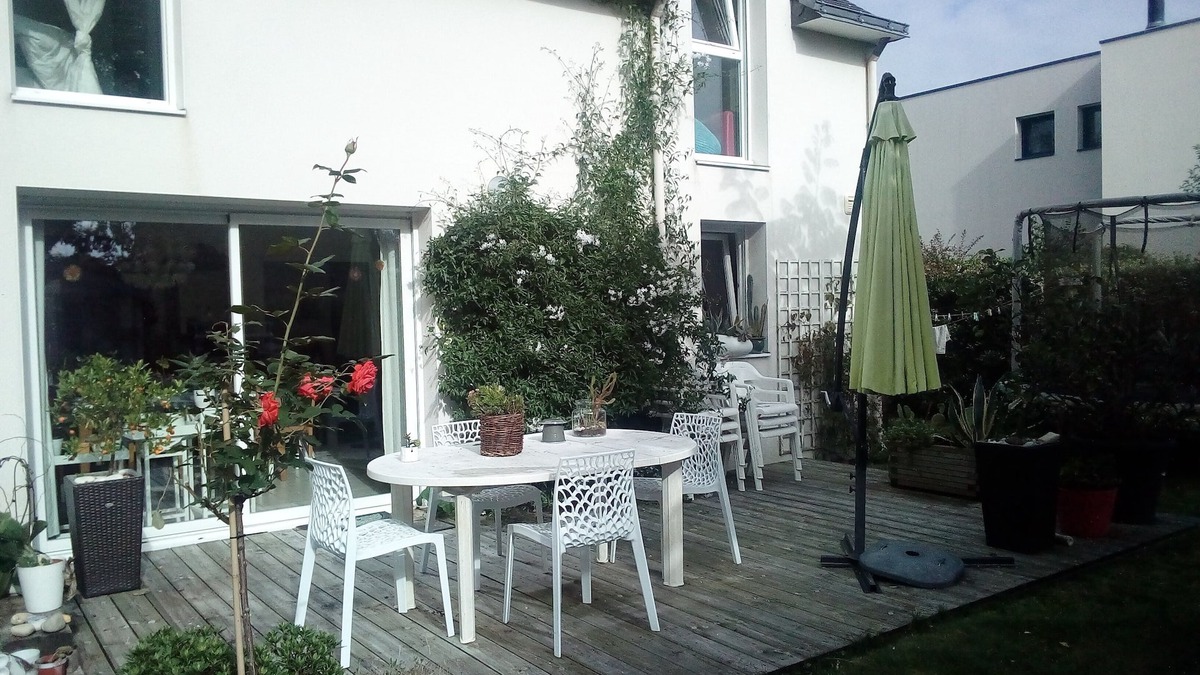 Arradon House | Arradon, Gulf of Morbihan. House 3 bedrooms, sleeps 6, garden