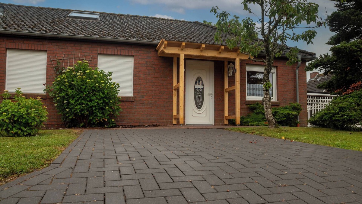 Westeraccumersiel Apartment | Arrive, feel good and relax! This apartment is handicapped accessible.