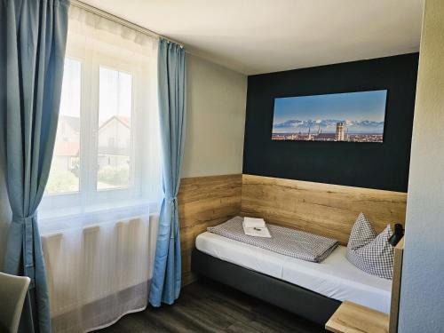 Ebersberg District House | ARRIVEL Pension Pliening - bisher Novitel