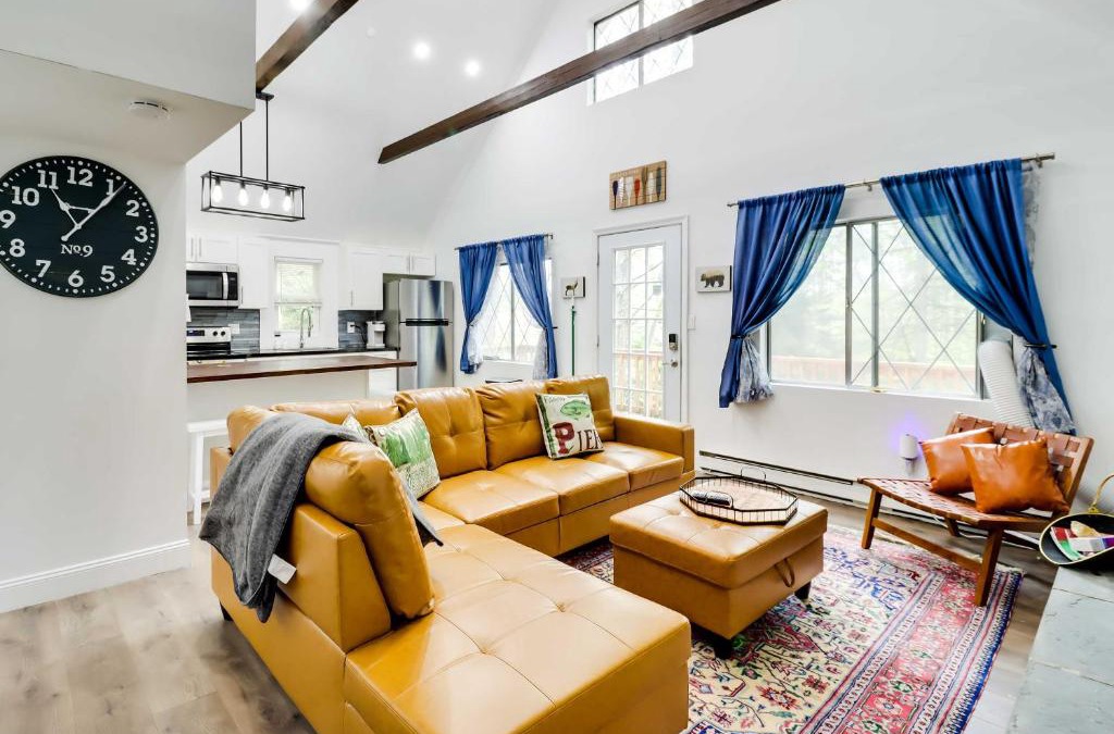 Pocono Lake House | Arrowhead Lake Community Cabin in Pocono Lake!