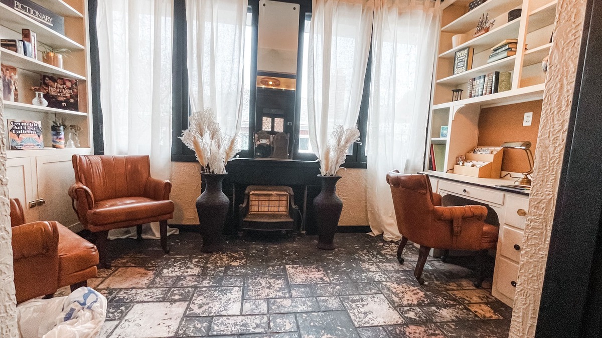 Ogden House | Art Deco Adventure hub in Ogden