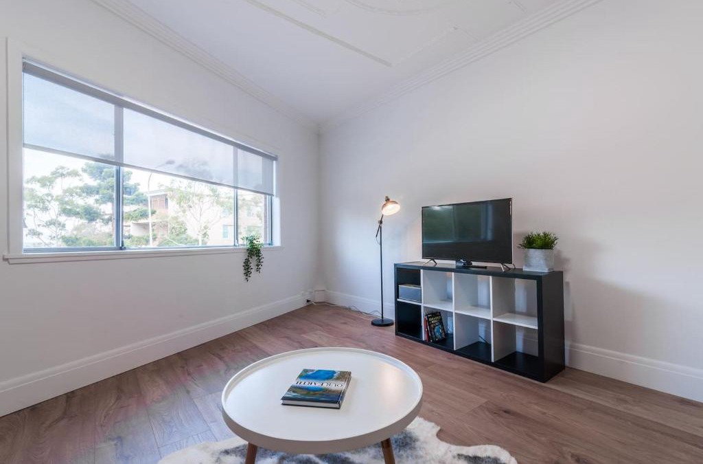 Mosman Apartment | Art Deco Mosman Dream-Minutes Drive to Balmoral