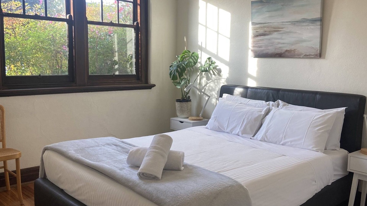 Prahran House | Art Deco quaintness in quiet pocket of Hawksburn