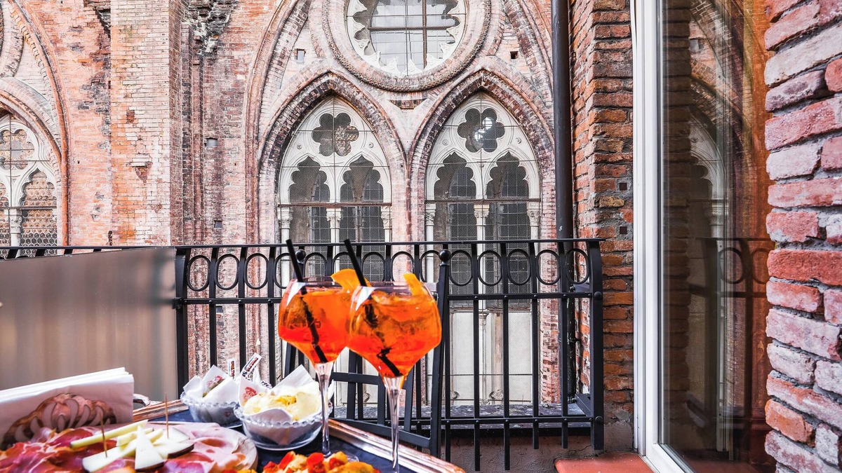 Historic Center Hotel | Art Hotel Commercianti