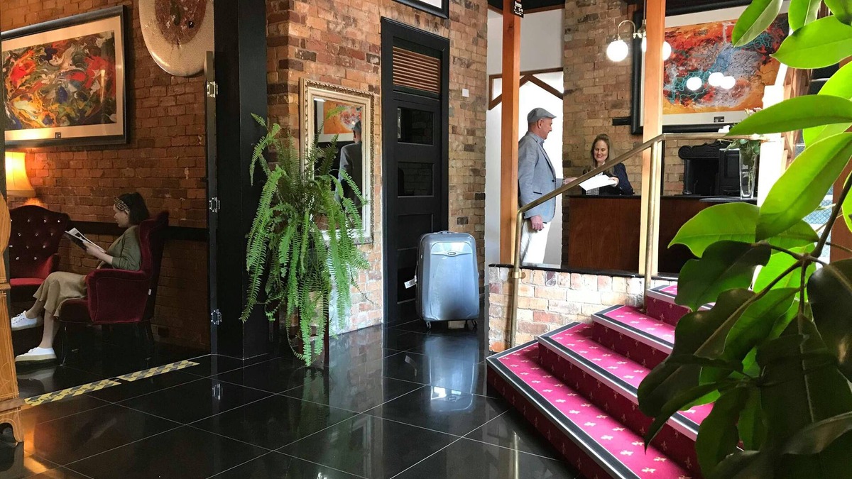 Launceston CBD Hotel | Art Hotel on York