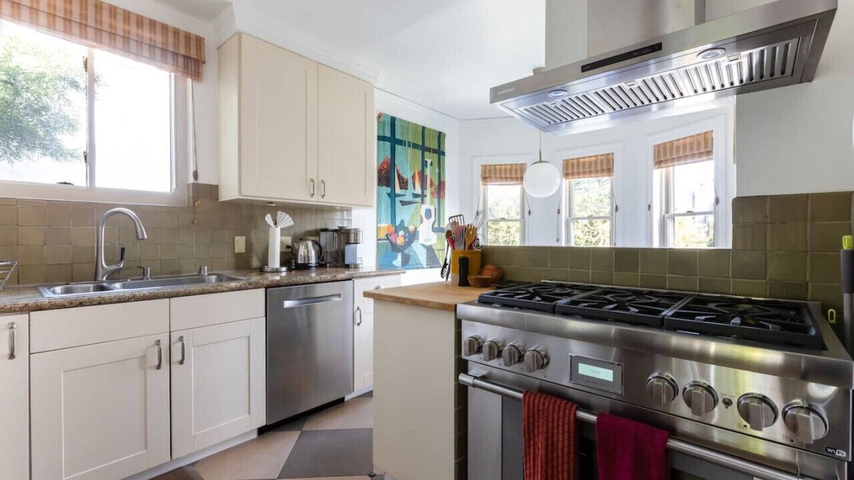 Miraloma Park House | Art & Music Lovers Home in Center of SF w/ Parking