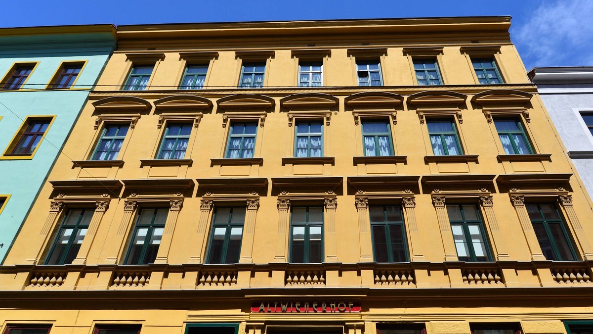 Funfhaus Apartment | Art nouveau family apartment 2 minutes from public transportation