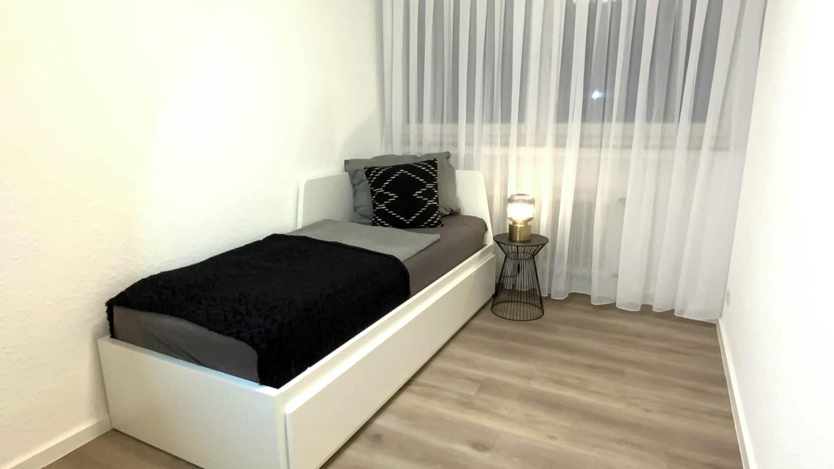 Rhein-Erft-Kreis District Apartment | Art of Apartment Brühl 5 minutes from Phantasialand complete apartment