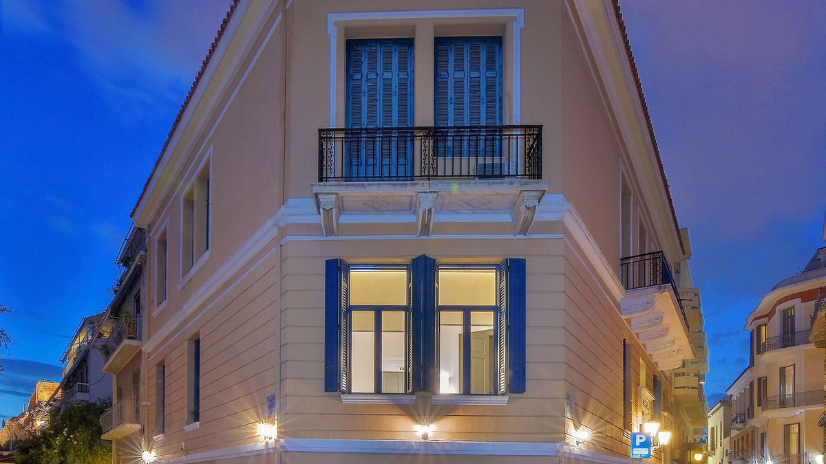 Plaka House | Art Pantheon Townhouse in Plaka Acropolis area