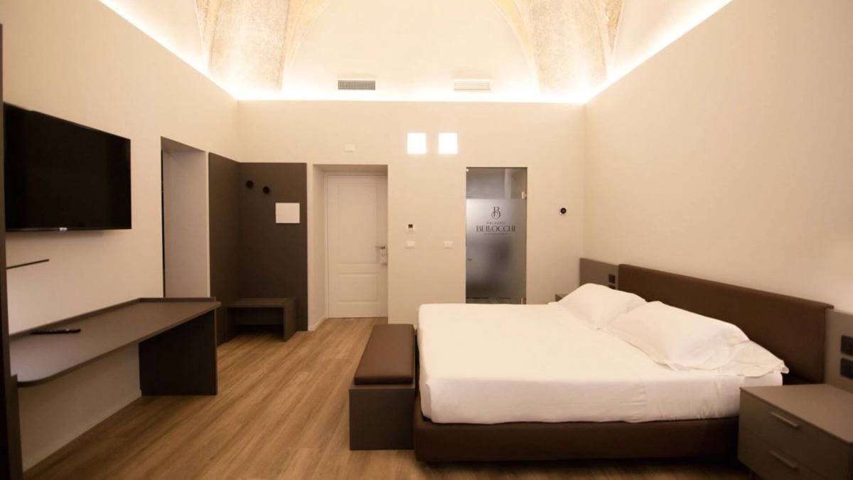 Brindisi Histotic Center House | Art Suite with kitchen | Palazzo Bellocchi - Brindisi Center City