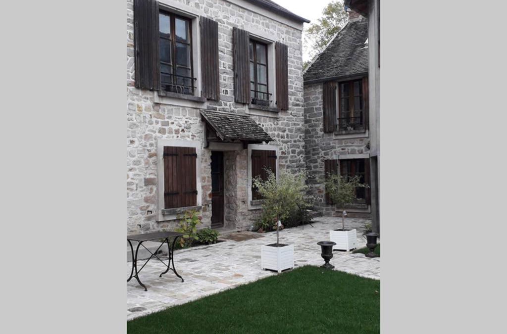 Barbizon House | ARTEMIS GÎTE