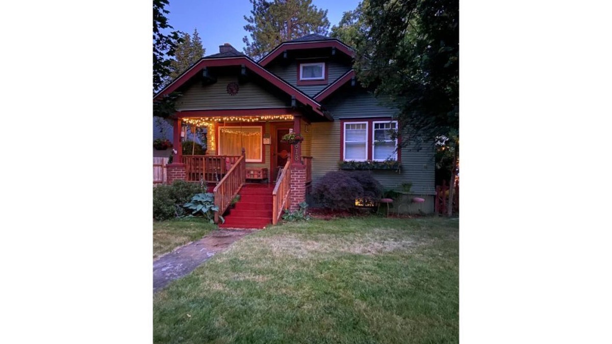 Coeur d'Alene House | Artist Retreat in downtown Coeurd’Alene.