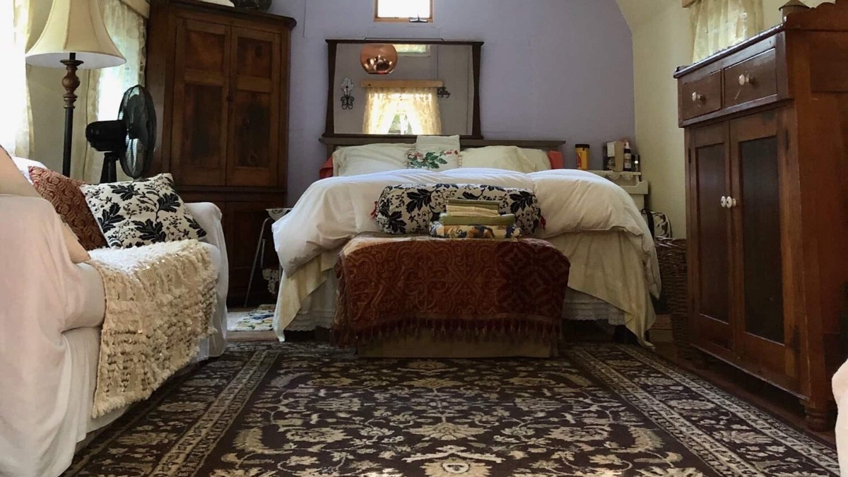 White Sulphur Springs Cabin | Artist Retreat in New York: Cabin 1