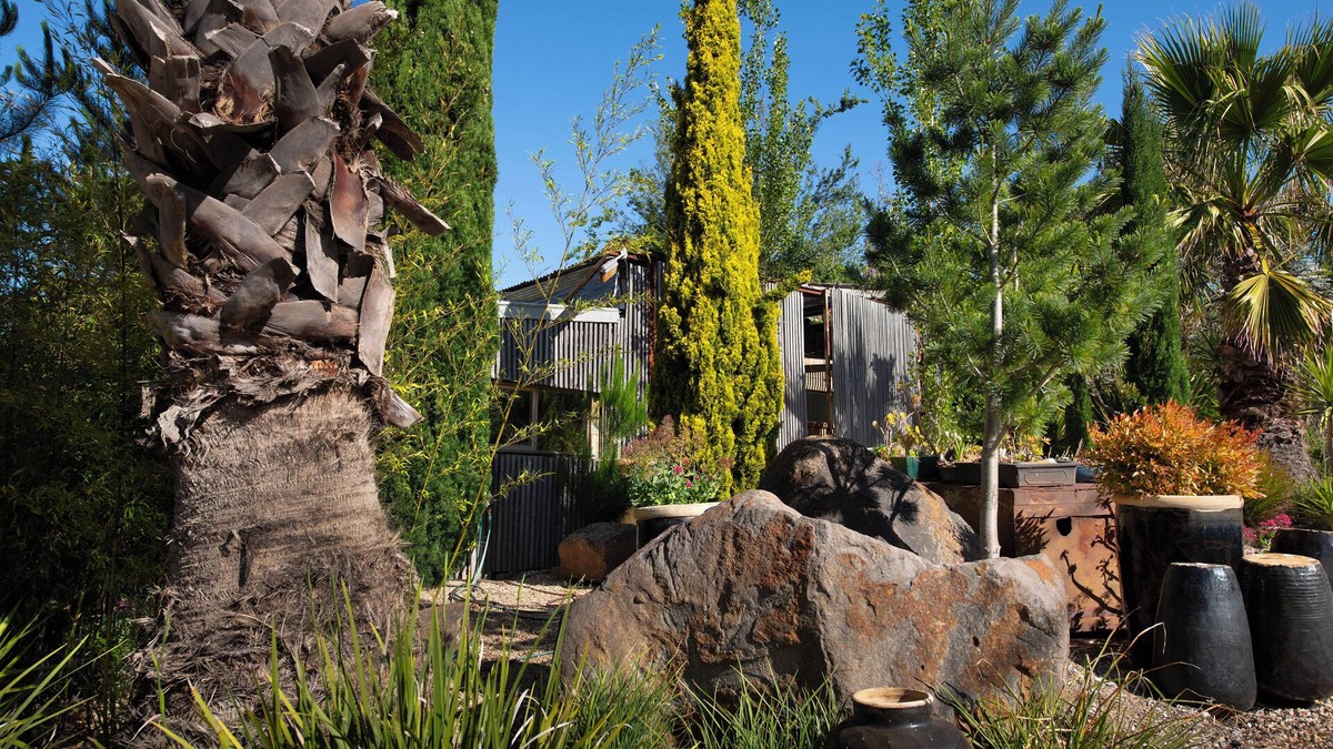 Hepburn Springs Cottage | Artist's Garden Cottage, Hepburn Springs Vic - Artist, David Bromley