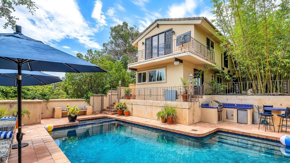 Woodland Hills Villa | Artist Zen Villa, 4-bdrm gated compound, private saline pool and spa with views!