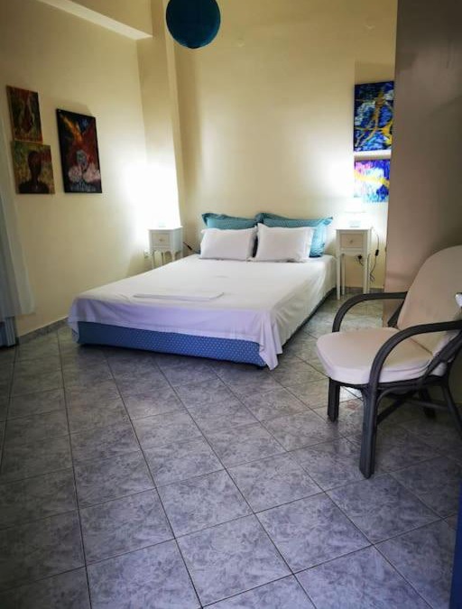 Nea Kios Apartment | Artistic and Relaxing Experience