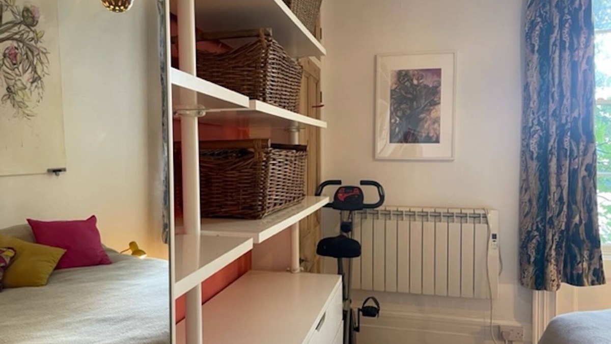 Coldharbour Apartment | Artistic spacious flat in the heart of vibrant Brixton