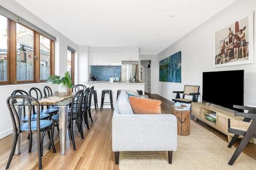 Bondi Beach House | Artscape - Luxurious Bondi Beach Family Villa!