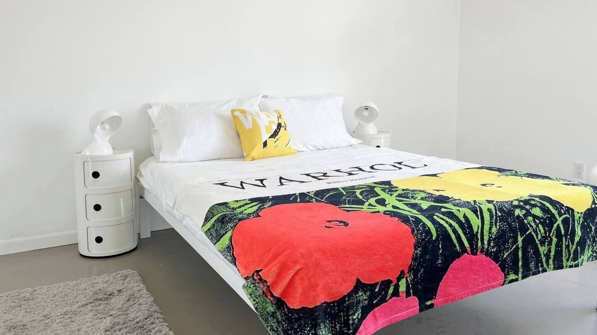 Vista Norte House | Artsy Private Room in Historic Architectural House