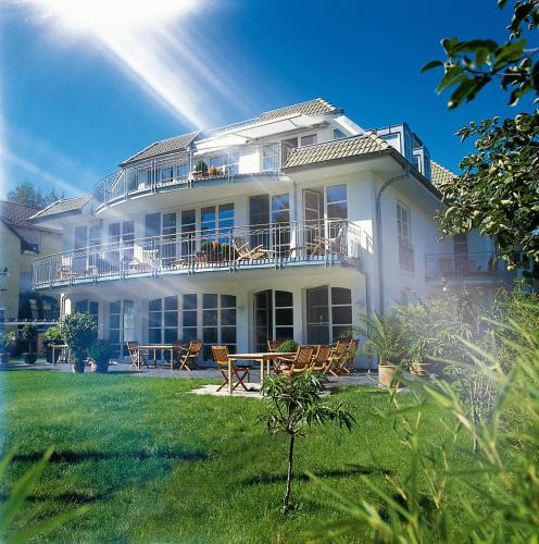 Radolfzell am Bodensee Hotel | ArtVilla am See - offen März bis Ende Oktober