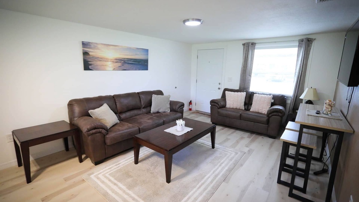 Englewood Apartment | Aruba Room Manasota Delux Villas