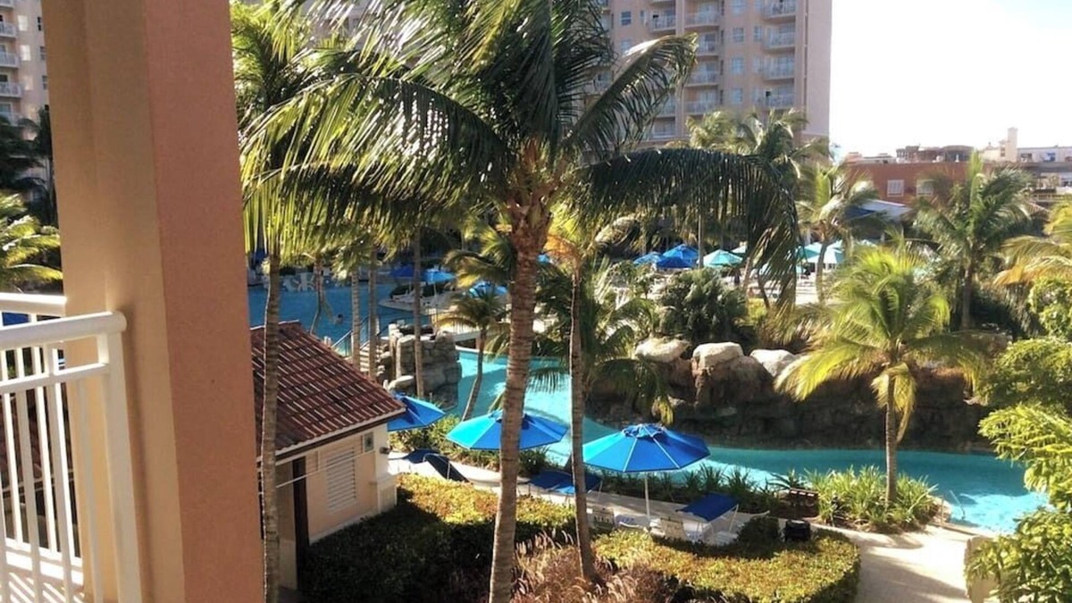 Palm Beach Resort | Aruba Surf Club Resort, Beach, Hot Tub. RW
