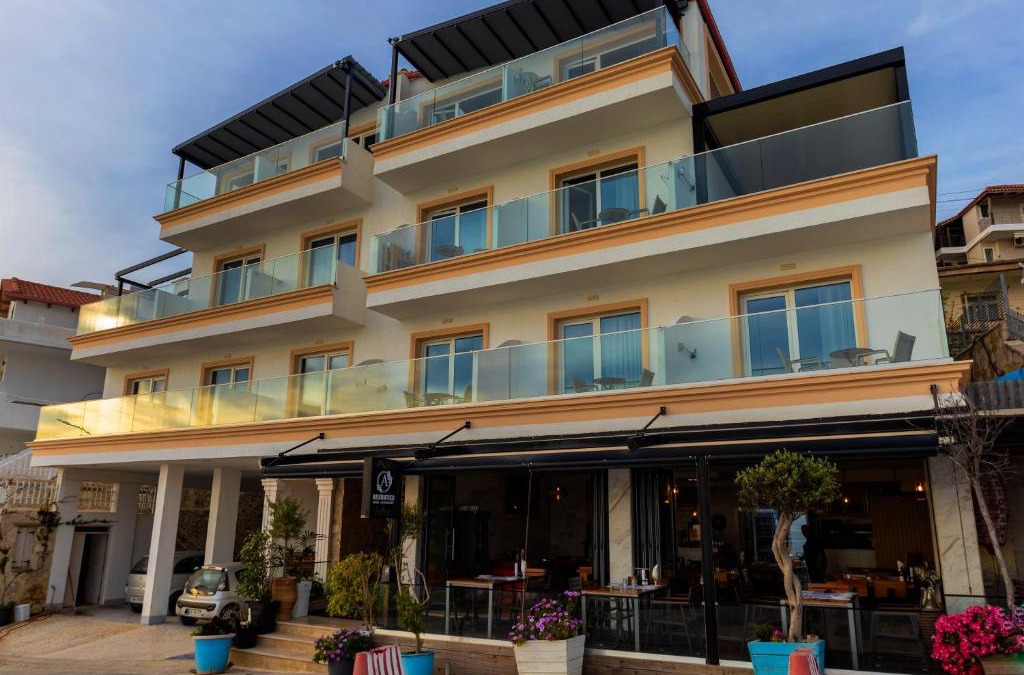 Himare Hotel | ARXONTIKO