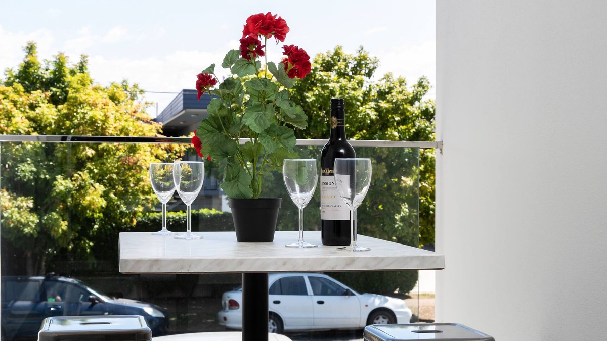 Ascot House | Ascot Budget Residences – Close to Airport & Racecourses