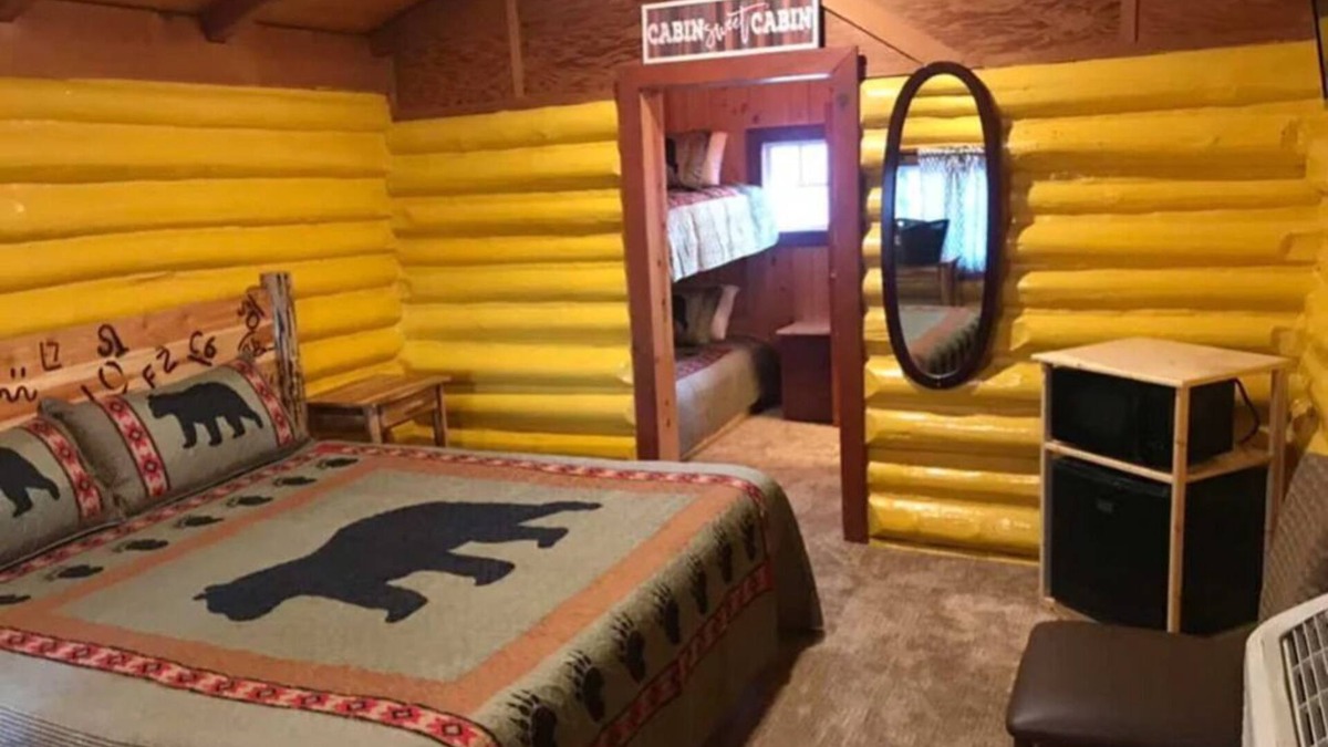 Ashton House | Ashton Log Cabin #1