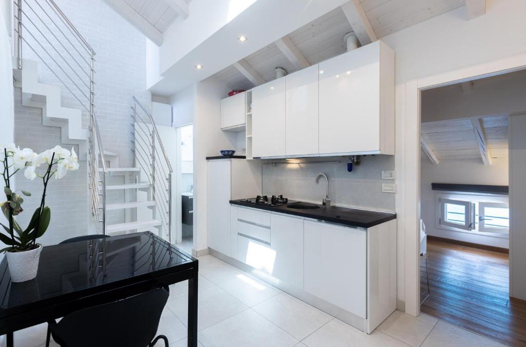 L'antico Ghetto Ebraico Apartment | Asinelli, Bologna by Short Holidays