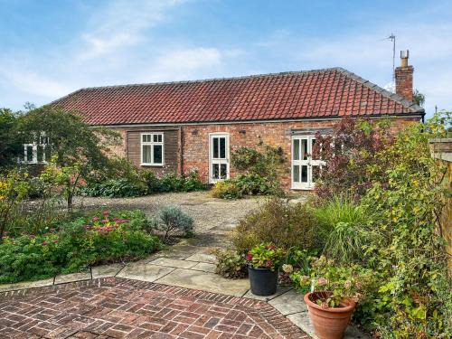 Thirsk House | Aspen Grove Lodge