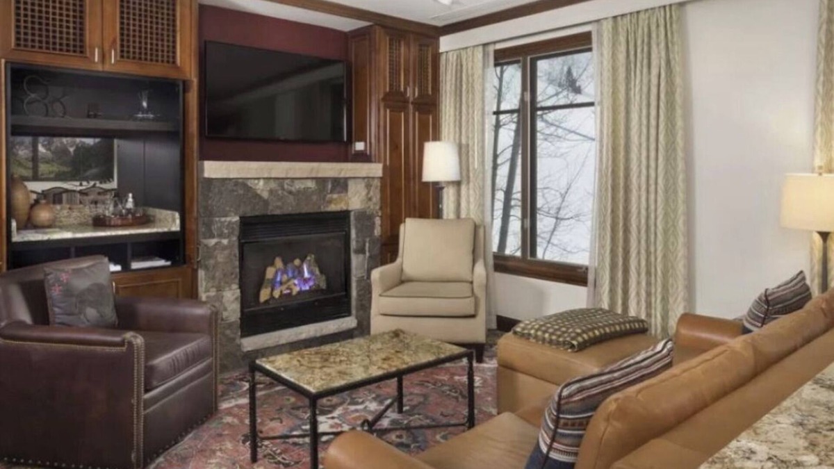 Aspen Condo | Aspen Highlands Ritz Carlton 3 bed Dec 27, 2025-Jan 3, 2026