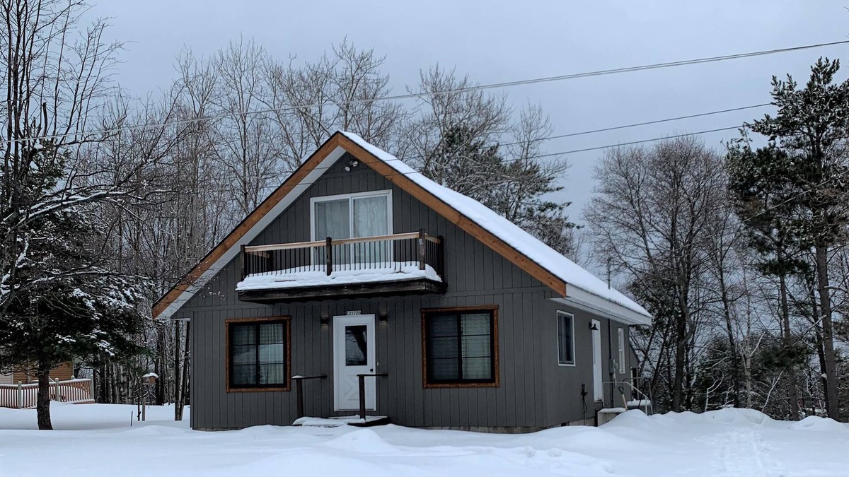 Grand Marais House | Aspen House - Stunning 4 Bedroom A-Frame