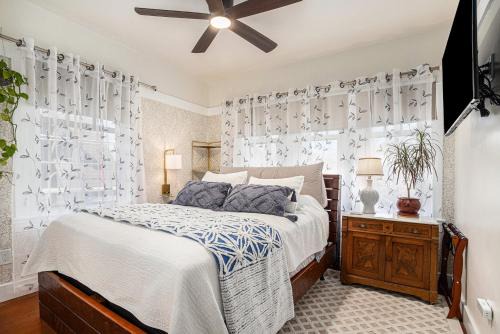 Upper Telegraph House | Aspen Room