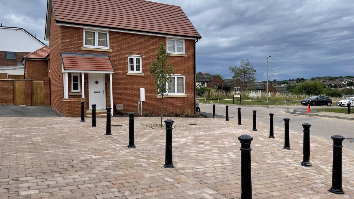 Hemel Hempstead House | Aspen Villa- Near London Harry Potter Studios