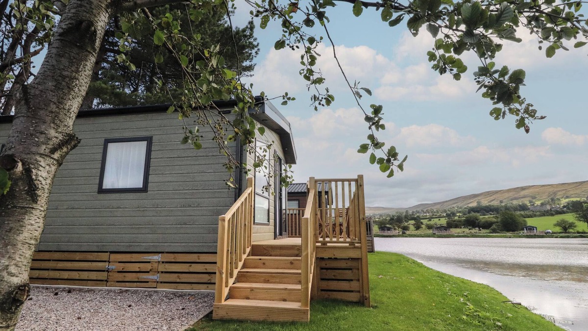 Fence Cottage | Astoria Lodge
