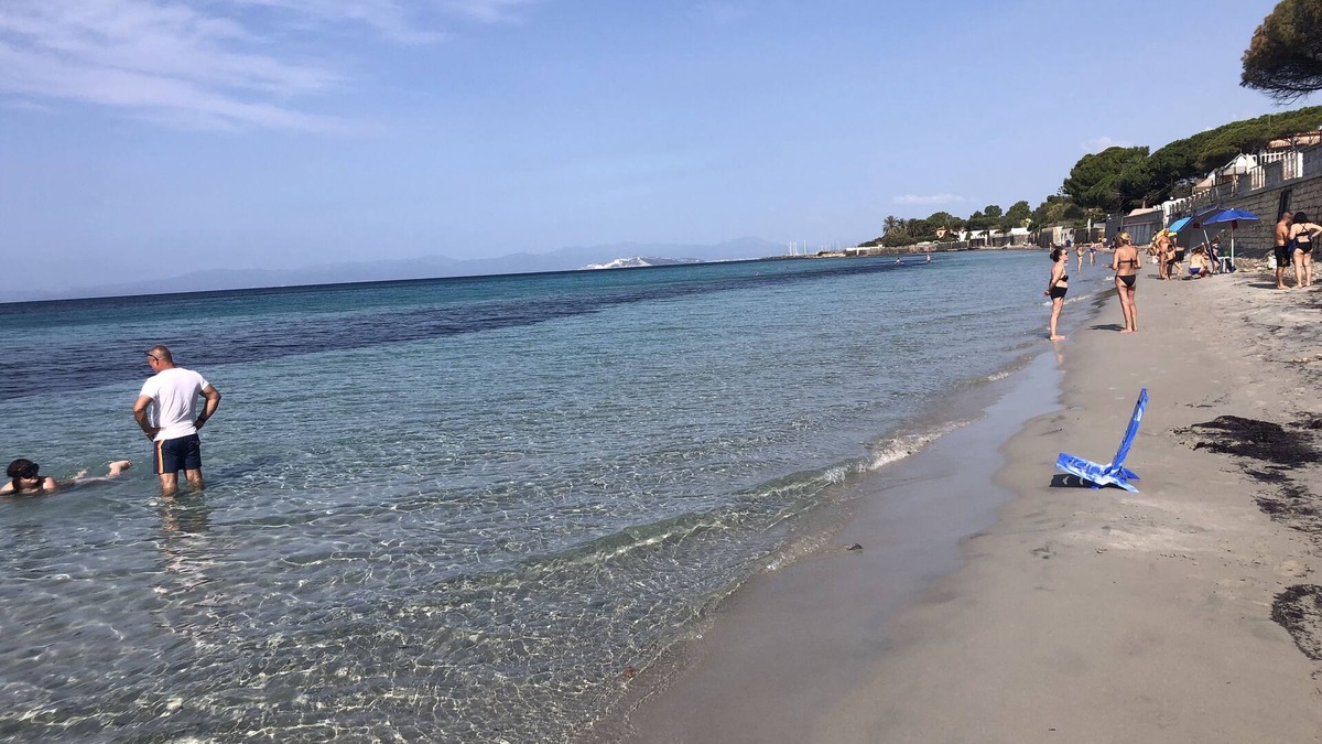 Capitana Villa | At 50 meters from a crystal clear sea, cozy villa with large garden