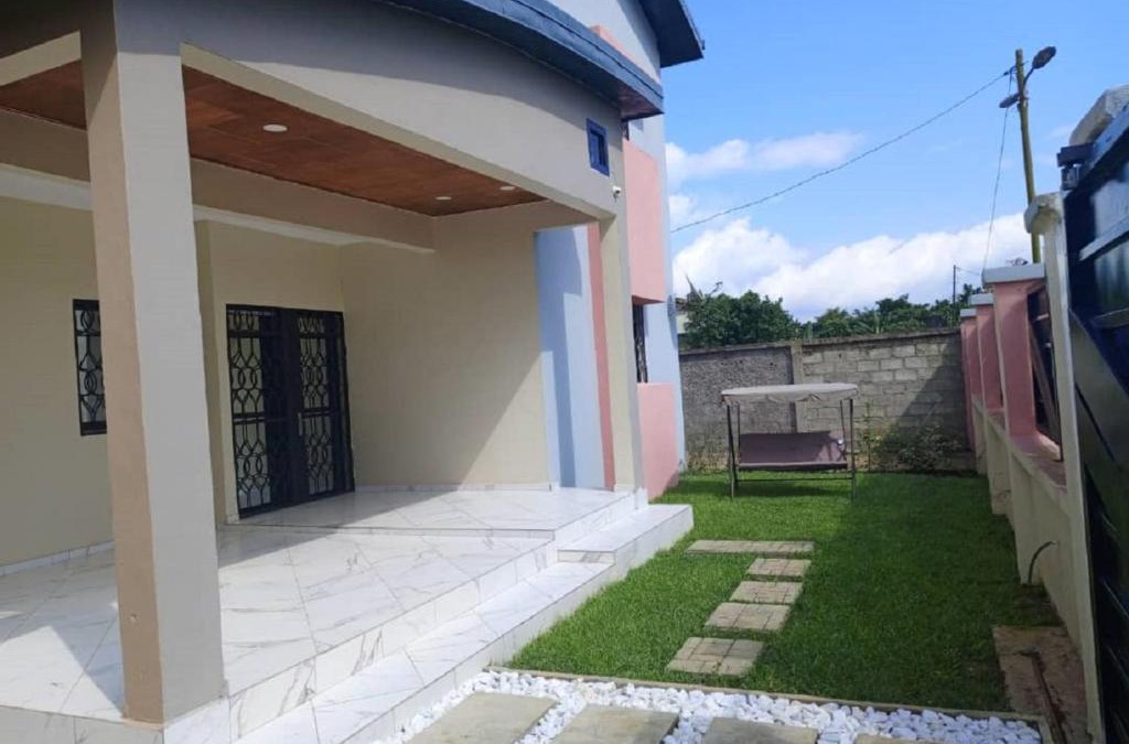 Douala Apartment | At Home