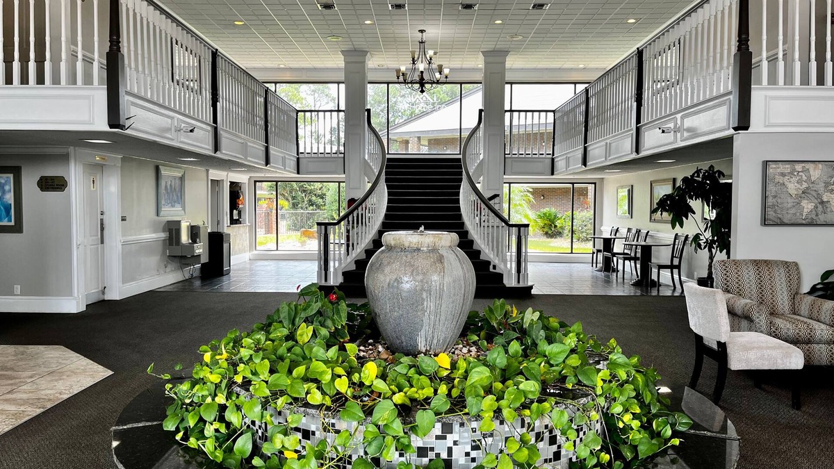 Brent Hotel | At Home Inn & Suites